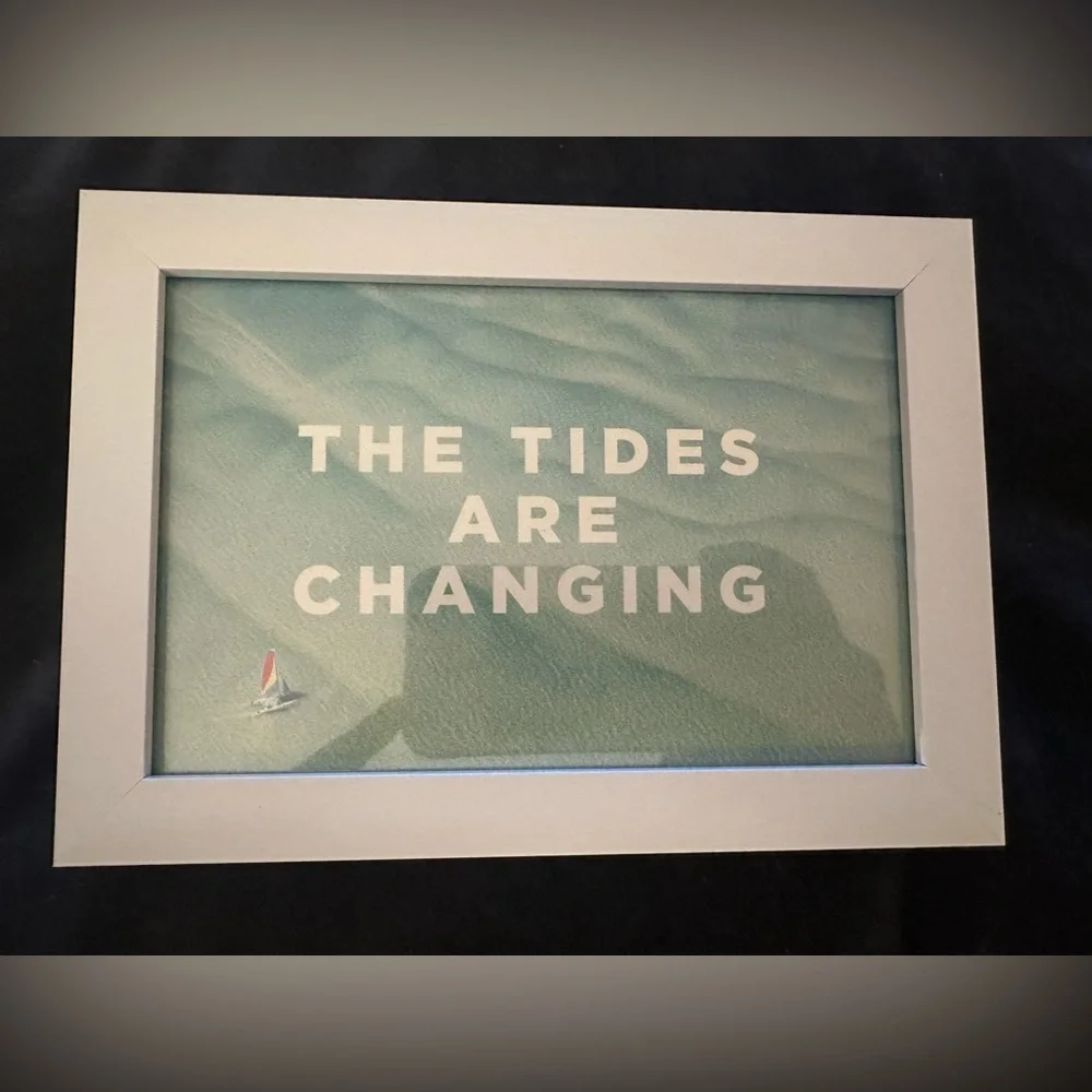 Gray Malin quote posts are 4x6 print framed in either white or black frame